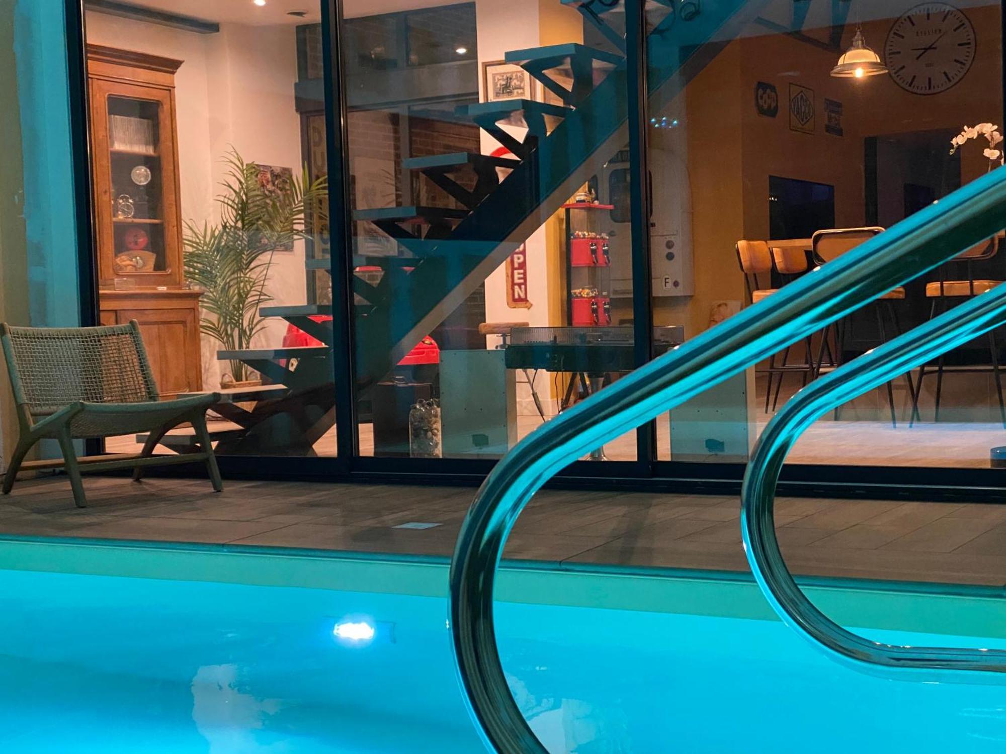 Loft Spa Reims-Fr 250M2 Privatifs, Piscine Interieure Chauffee, Spa Et Parking Экстерьер фото