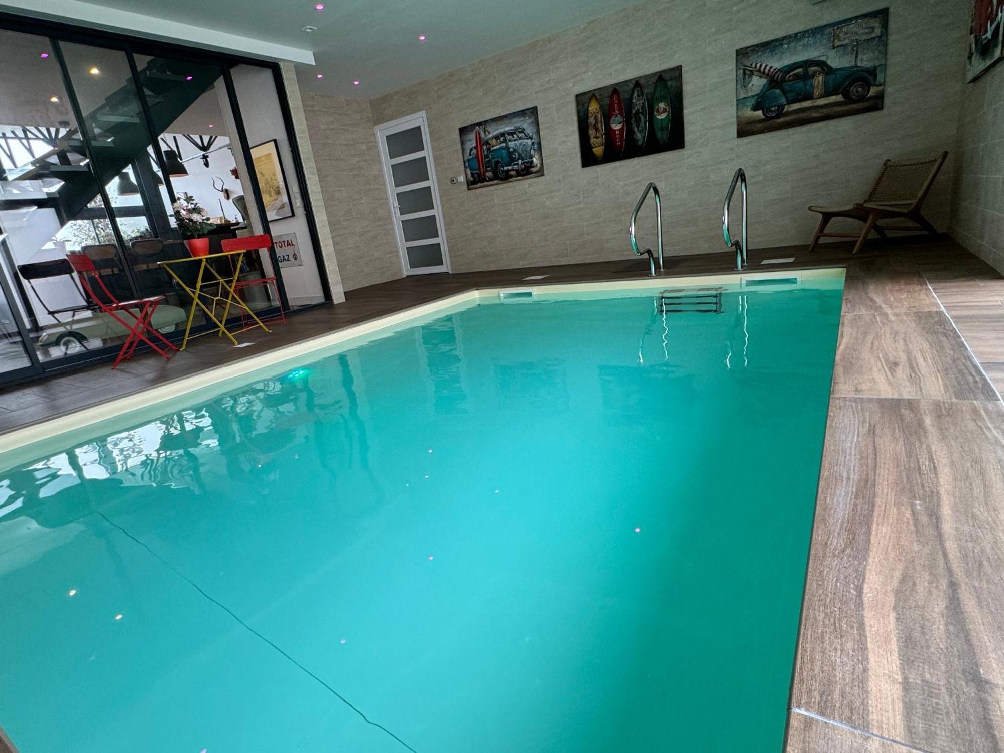 Loft Spa Reims-Fr 250M2 Privatifs, Piscine Interieure Chauffee, Spa Et Parking Экстерьер фото